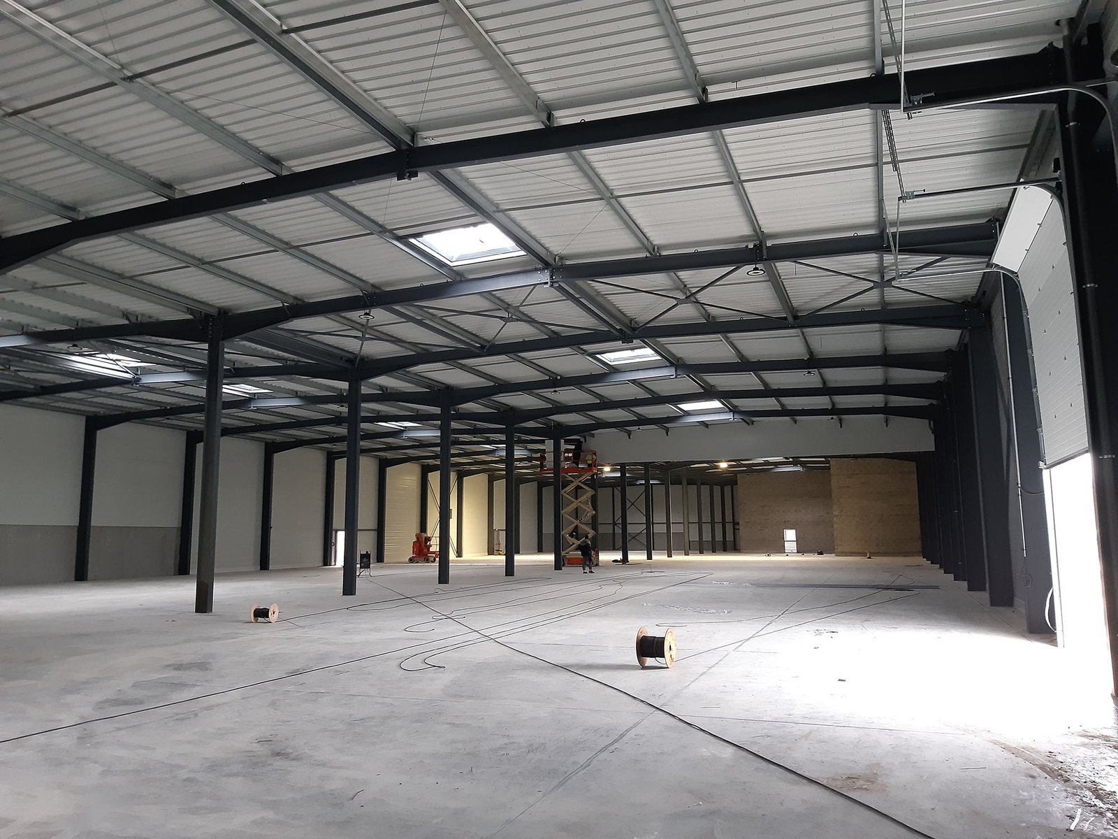Комерційне приміщення площею 3800 м² у Борисполі.